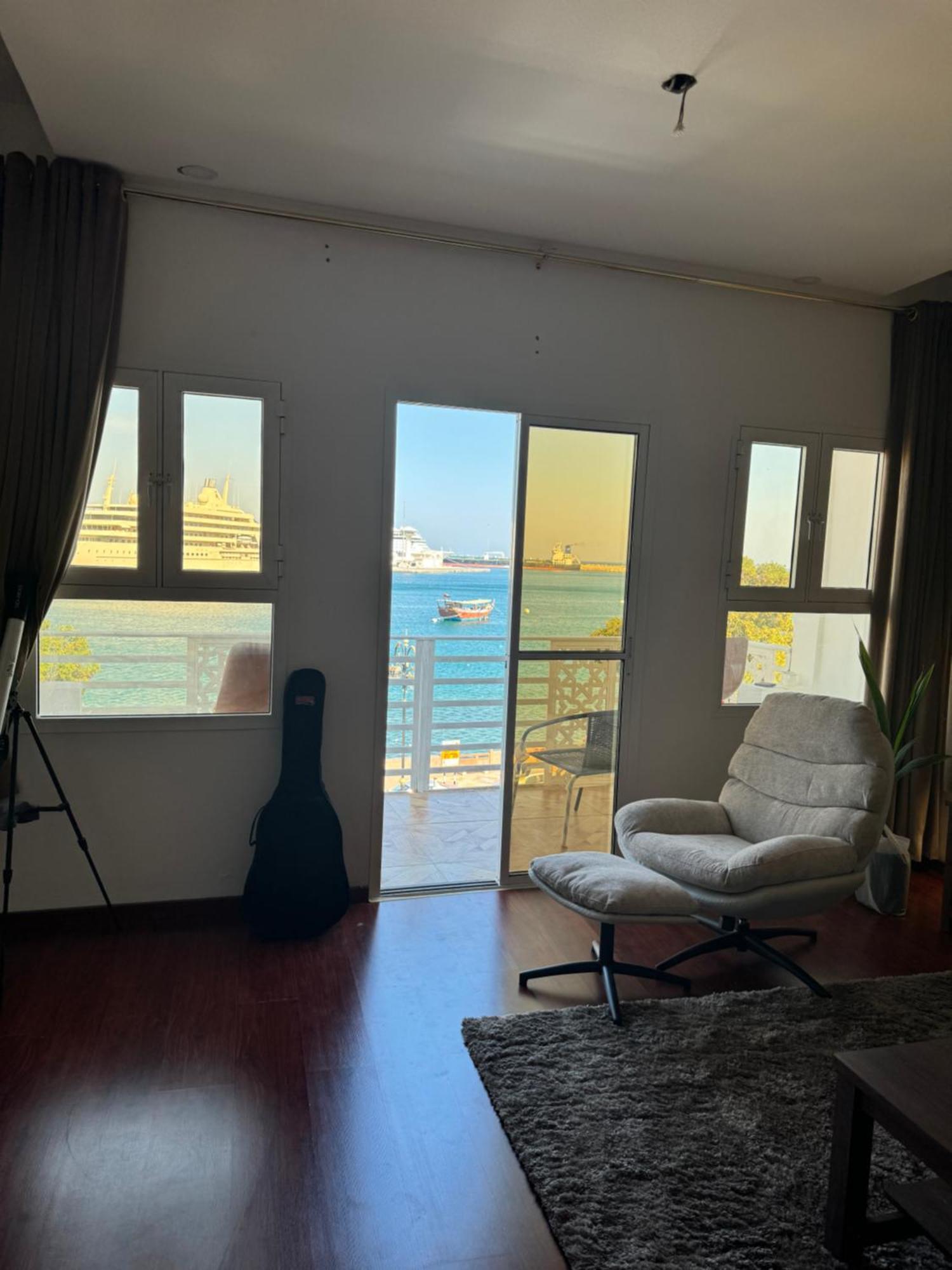 Muttrah Souq And Sea View Apartment
