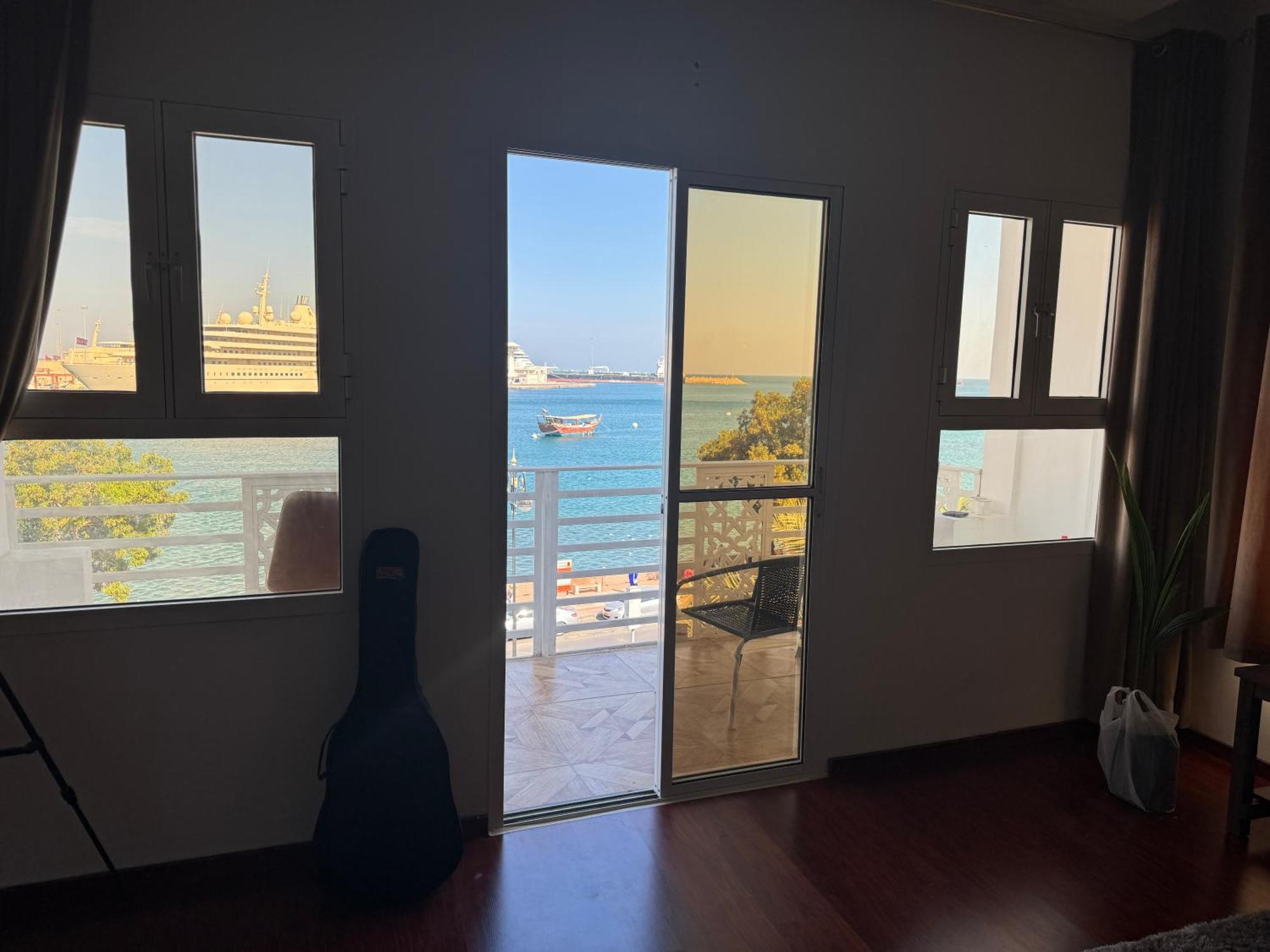 Muttrah Souq And Sea View Apartment