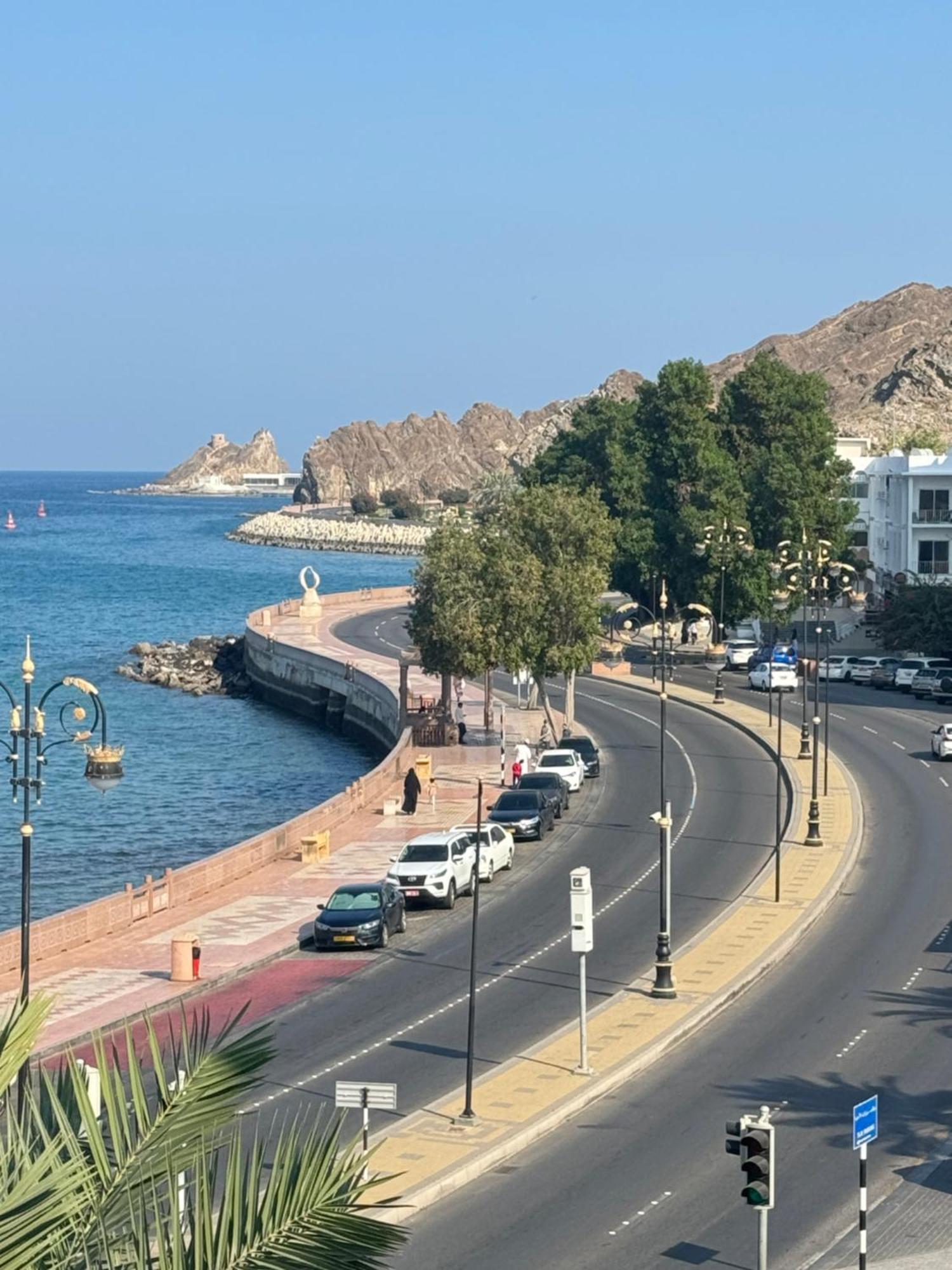 Muttrah Souq And Sea View *